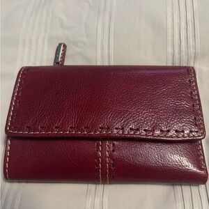 Fossil 100% Leather Wallet Burgundy With Tan Contrast Stitching Like New